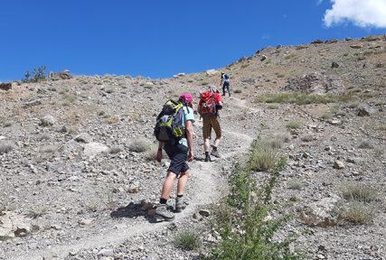 trek_towards_Dhanker